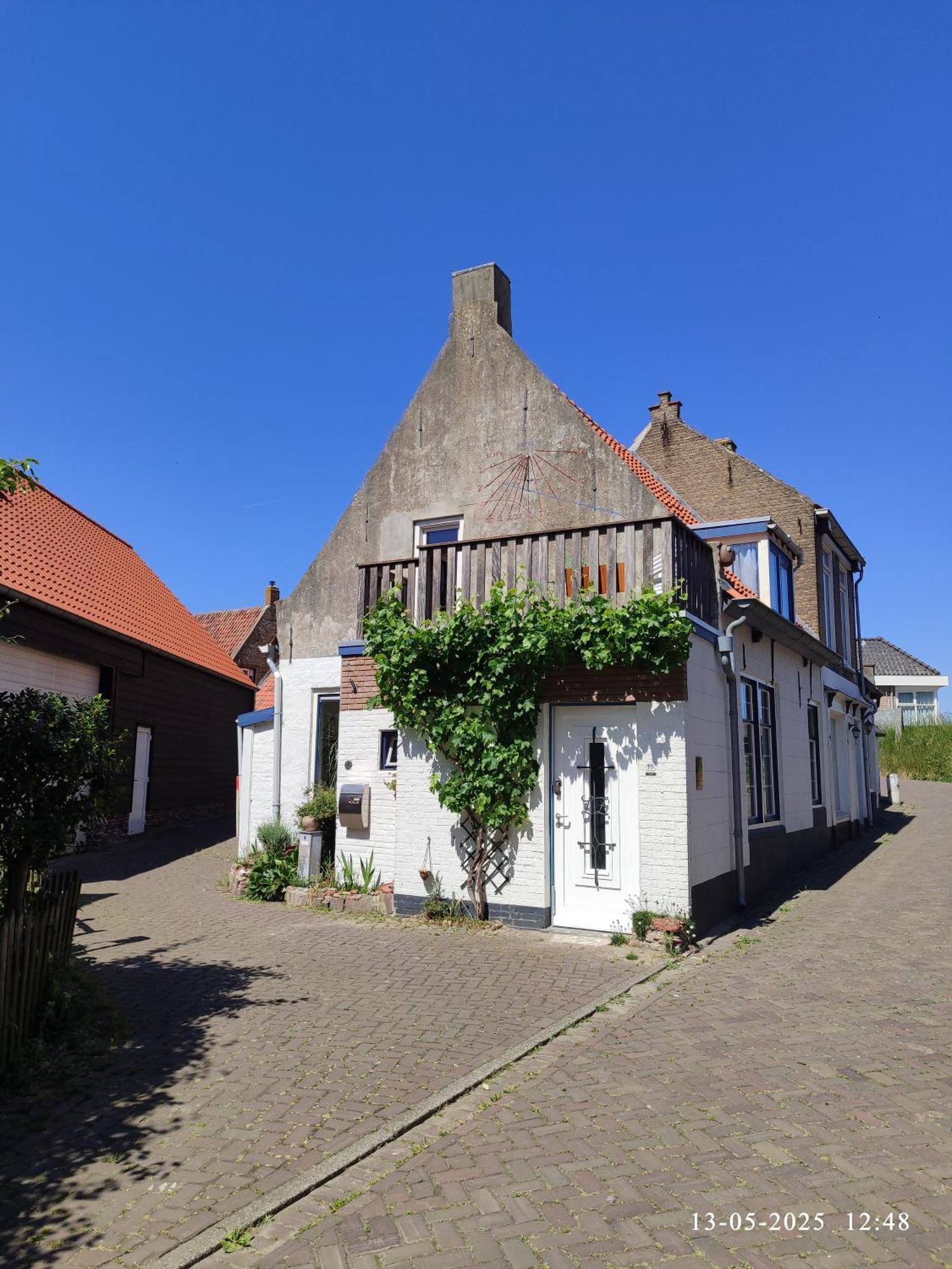The Cosy Little House With The Sundial Villa Stavenisse ภายนอก รูปภาพ