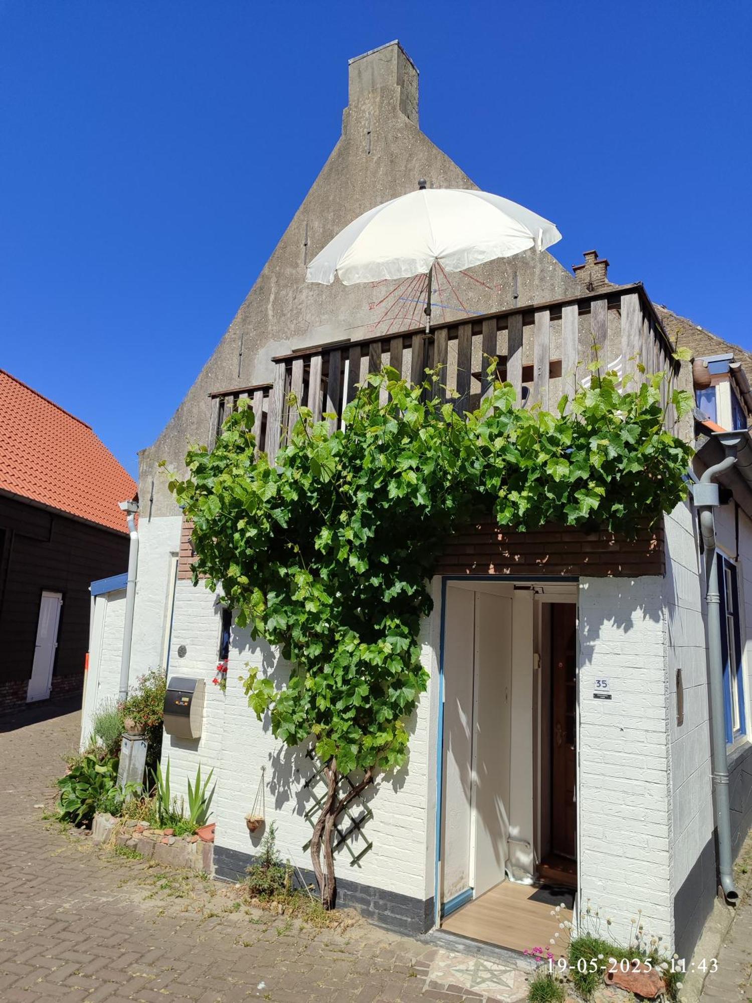 The Cosy Little House With The Sundial Villa Stavenisse ภายนอก รูปภาพ